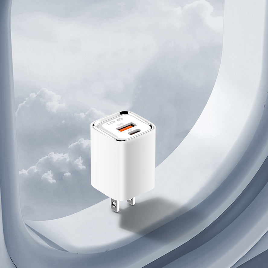 A2317C 30W Hurtiglader med 2 utganger - PD/QC3.0
