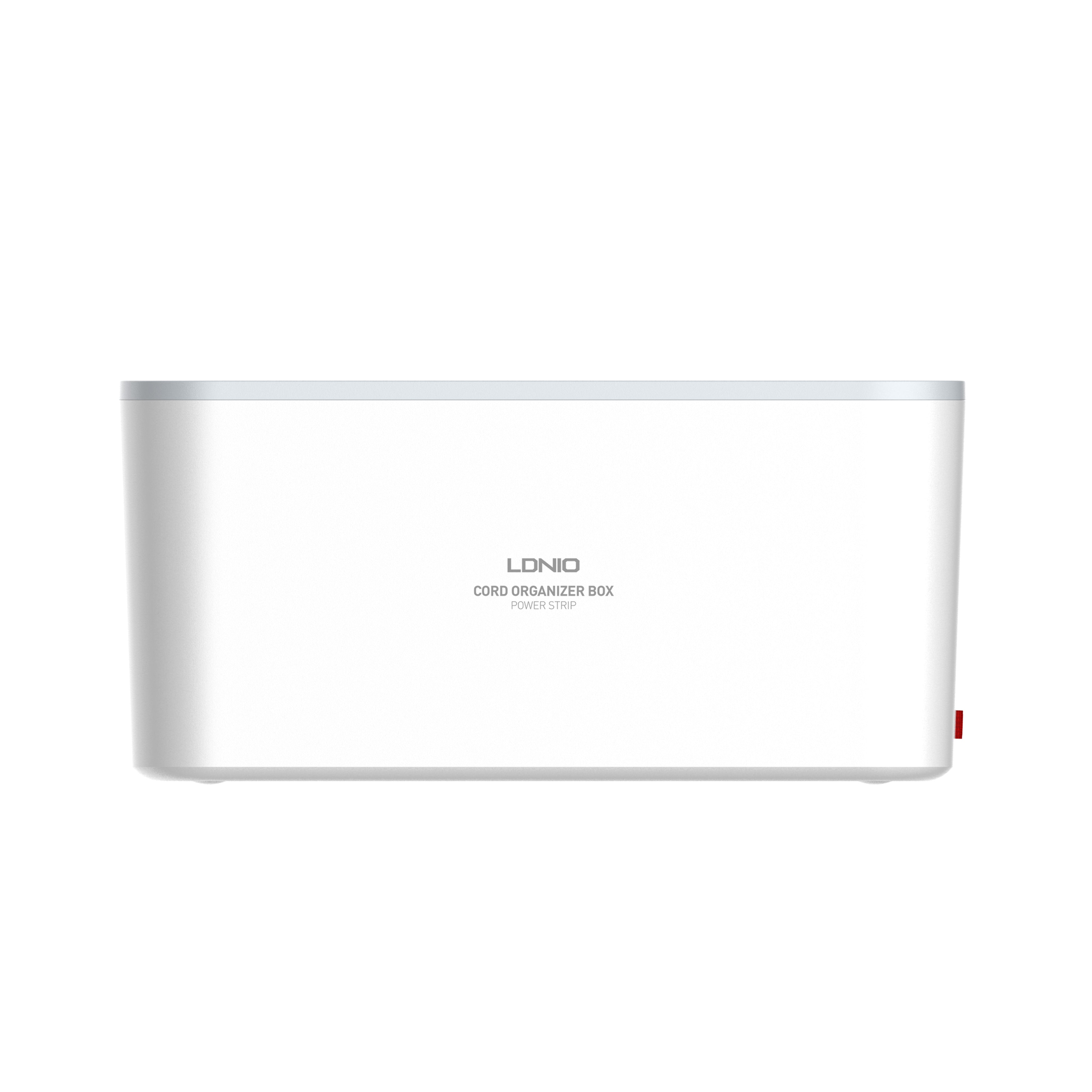 Kabelboks med 5 strømuttak, PD utgang, QC (USB-C), USB og 15W ladeplate på toppen.