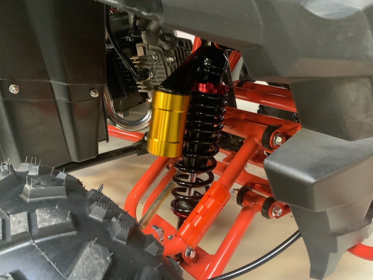 125 cc Stor barnemodell/ungdomsmodell 3+1 med hengerkule, bagasjebrett og LED lys - SORT