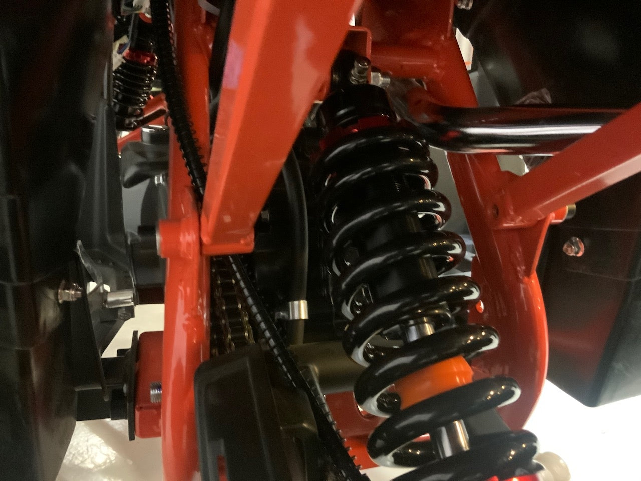 125 cc Stor barnemodell/ungdomsmodell 3+1 med hengerkule, bagasjebrett og LED lys - SORT