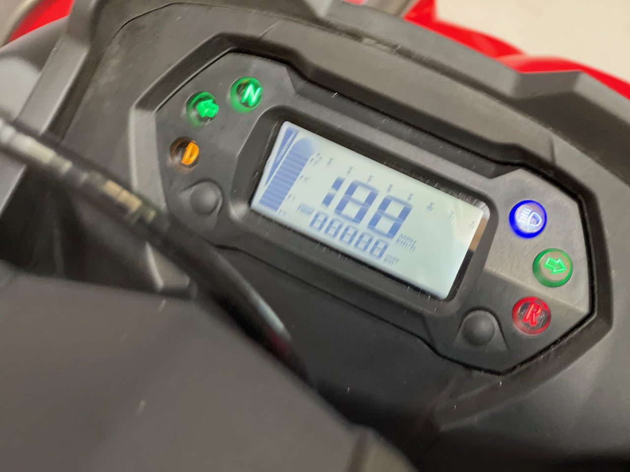 NY MODELL - 200cc Hammer II - Stor modell m/vinsj - hvit