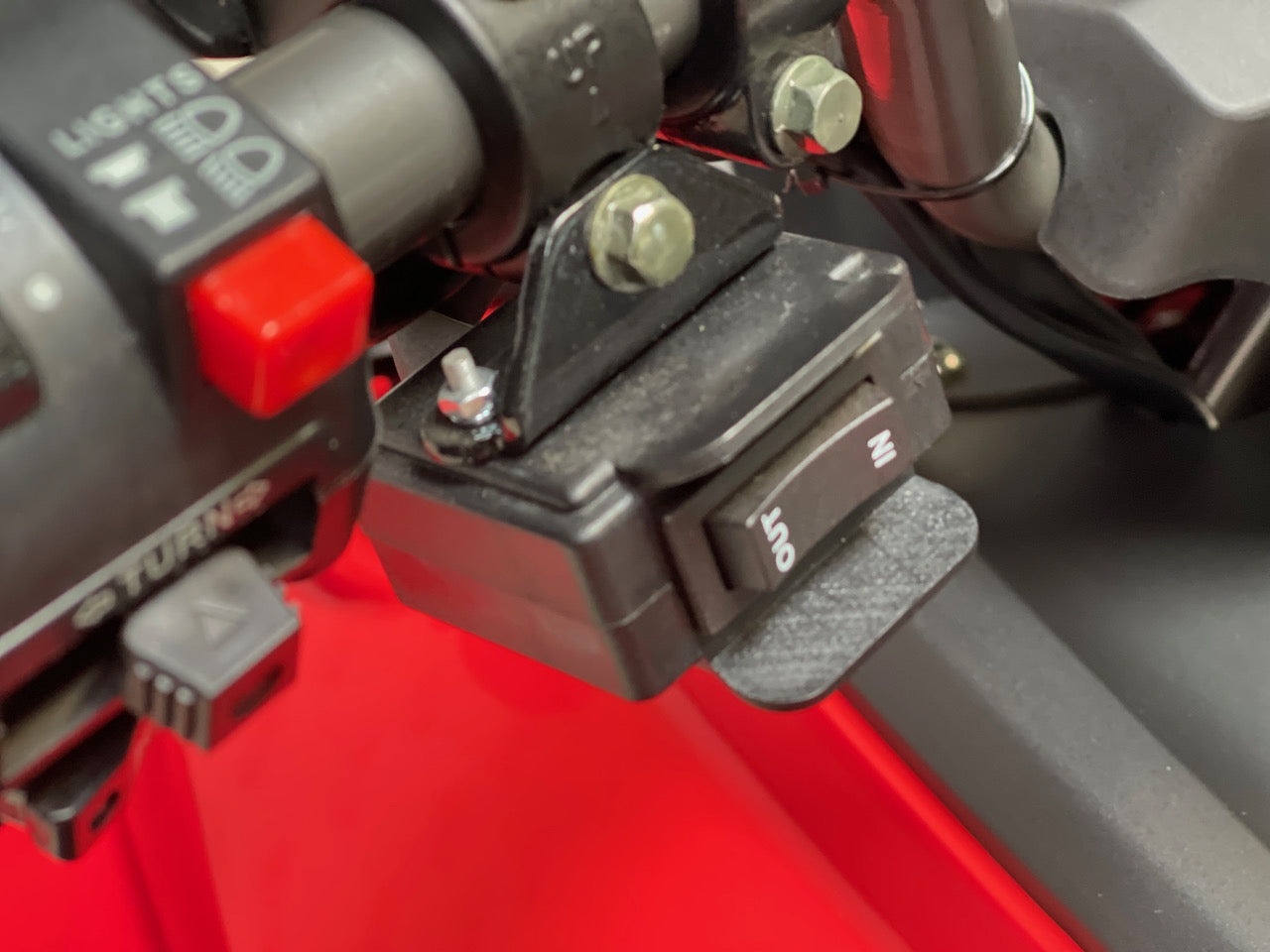 NY MODELL - 200cc Hammer II - Stor modell m/vinsj - rød