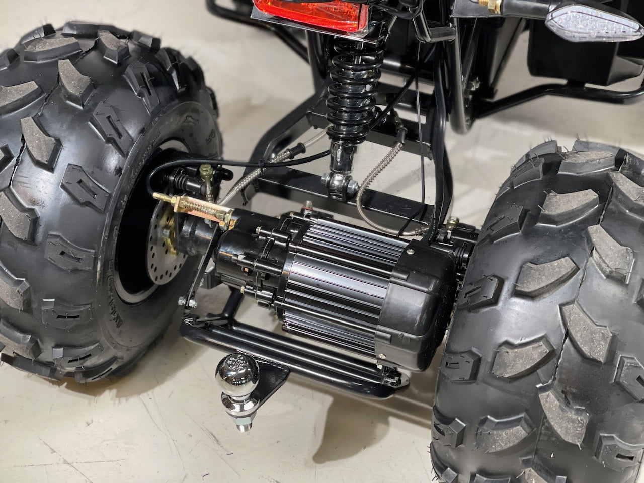 1500W Farmer 60V m/diff. - matt grønn camu m/alu felger og hydrauliske frembremser