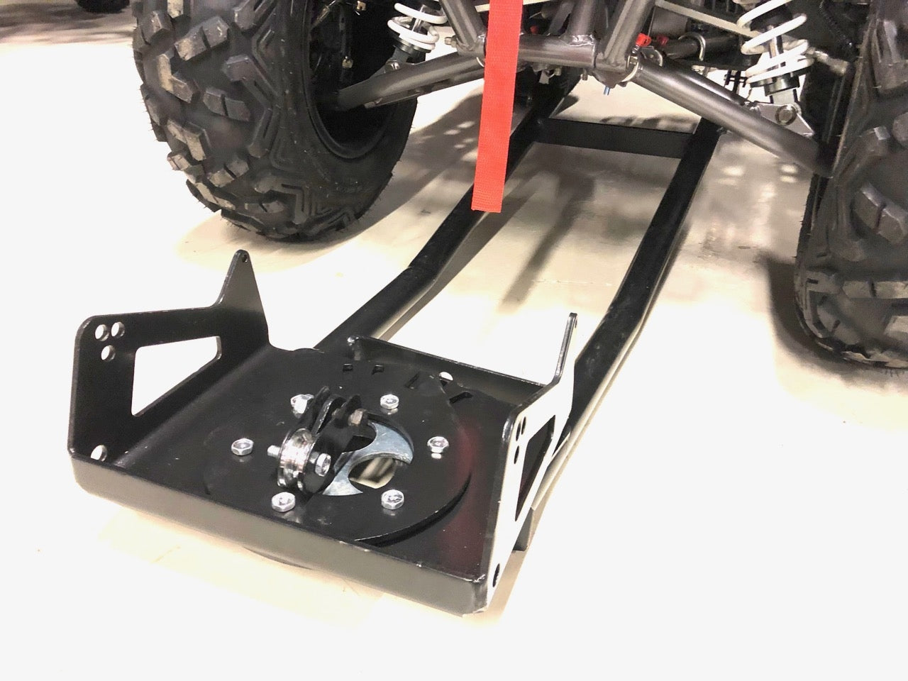 200cc Hammer II (SORT) m/snøskjær-vinsj og kjettinger.