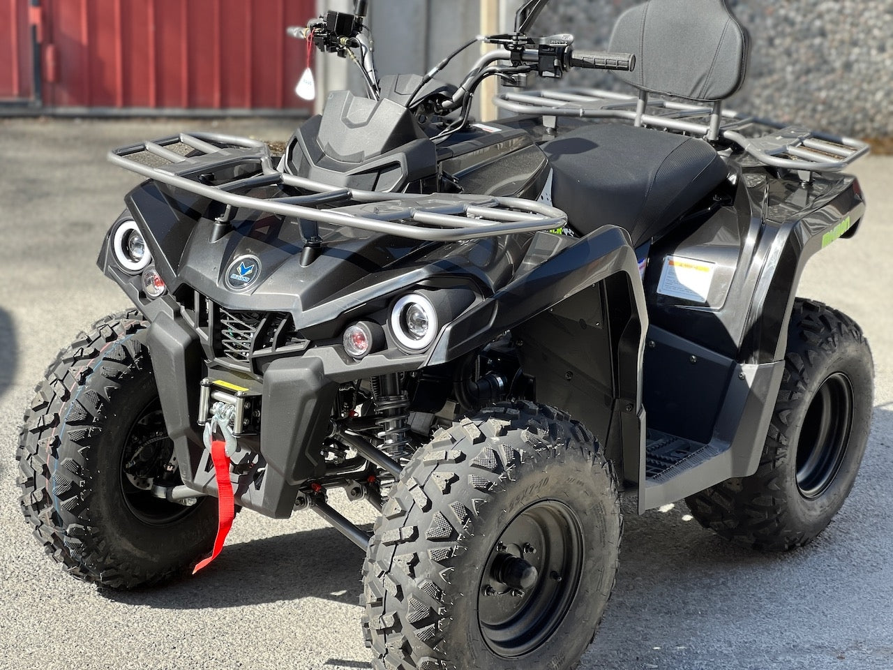 NY MODELL - 200cc Hammer II - Stor modell m/vinsj - sort