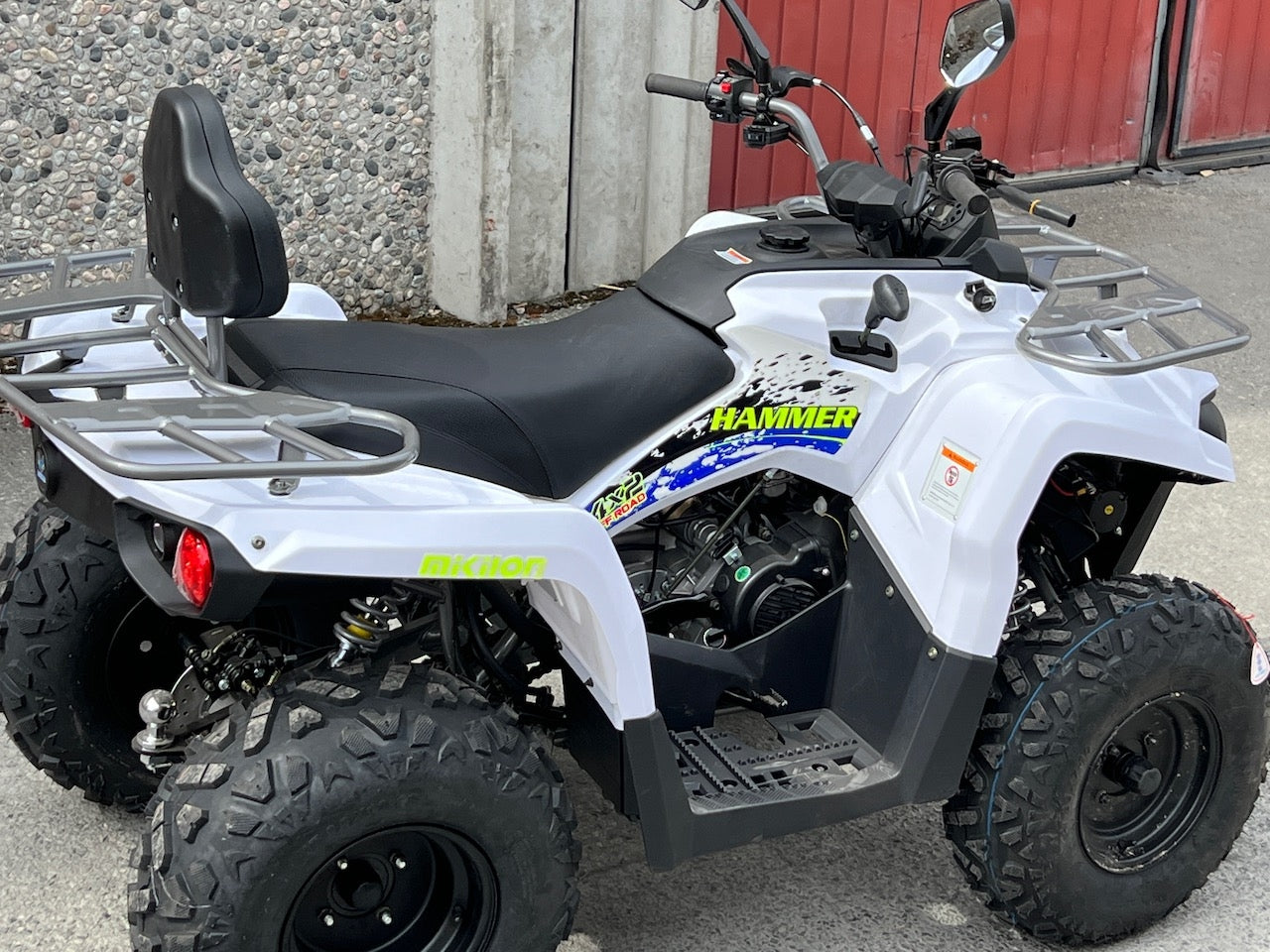 NY MODELL - 200cc Hammer II - Stor modell m/vinsj - hvit