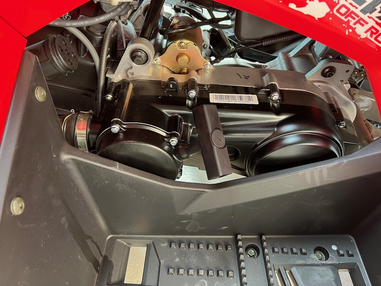 200cc Hammer II (RØD) m/snøskjær-vinsj og kjettinger.