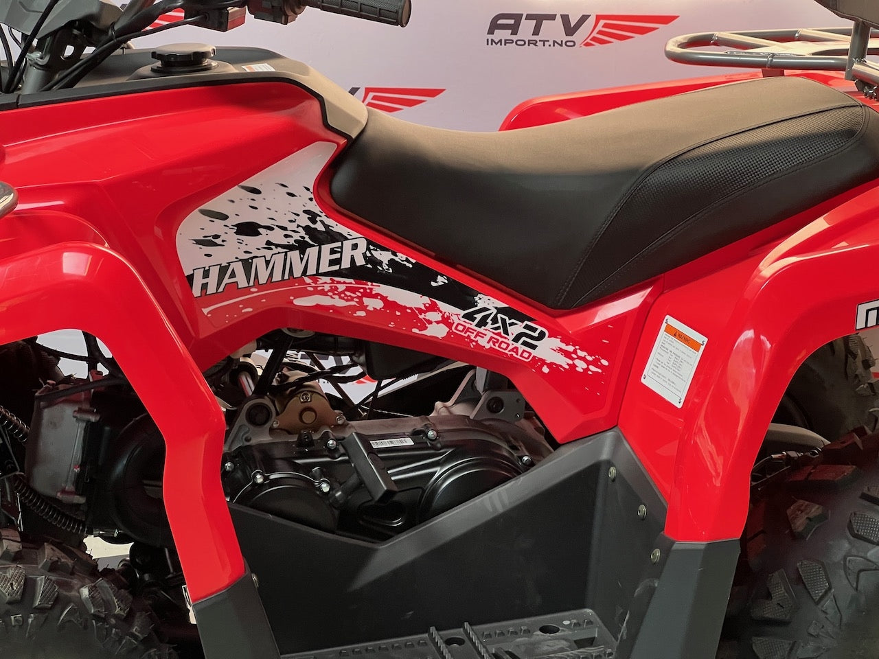 200cc Hammer II (RØD) m/snøskjær-vinsj og kjettinger.