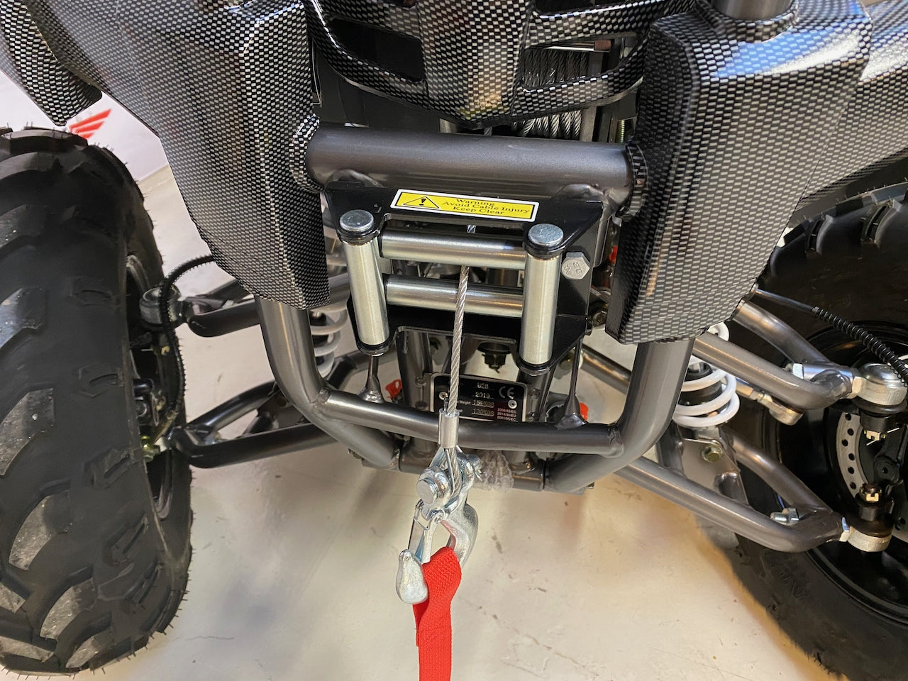 200cc Hammer - Carbon grå m/alu.felger og vinsj + Ledbar