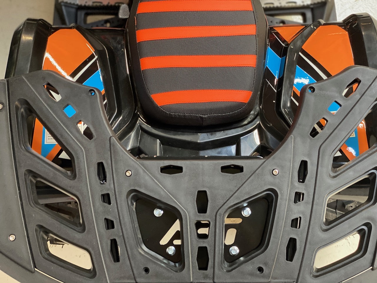 125 cc Stor barnemodell/ungdomsmodell 3+1 med hengerkule, bagasjebrett og LED lys - SORT