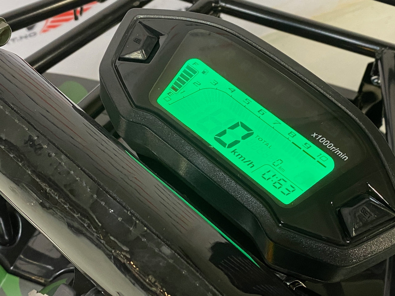 1500W Farmer 60V m/diff. - matt grønn camu (m/stålferger)