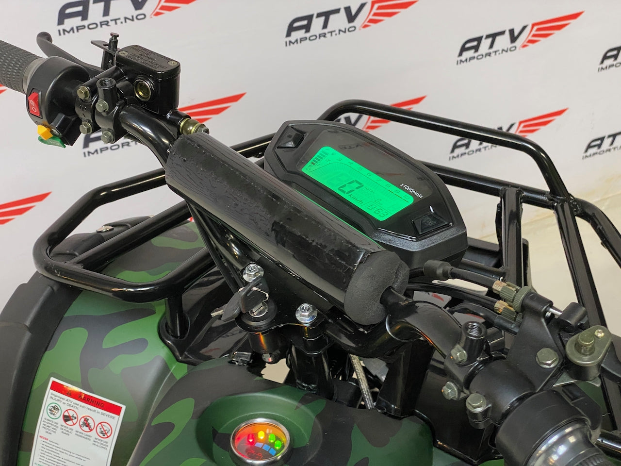 1500W Farmer 60V m/diff. - matt grønn camu (m/stålferger)