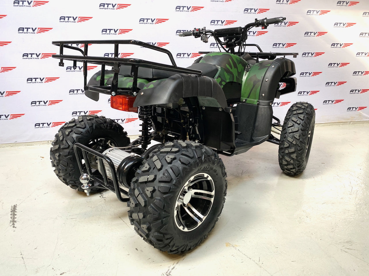 4x4 (3000W bak og 1200W fremme) Farmer 72V m/diff. vinsj og hengerfeste - matt grønn camu
