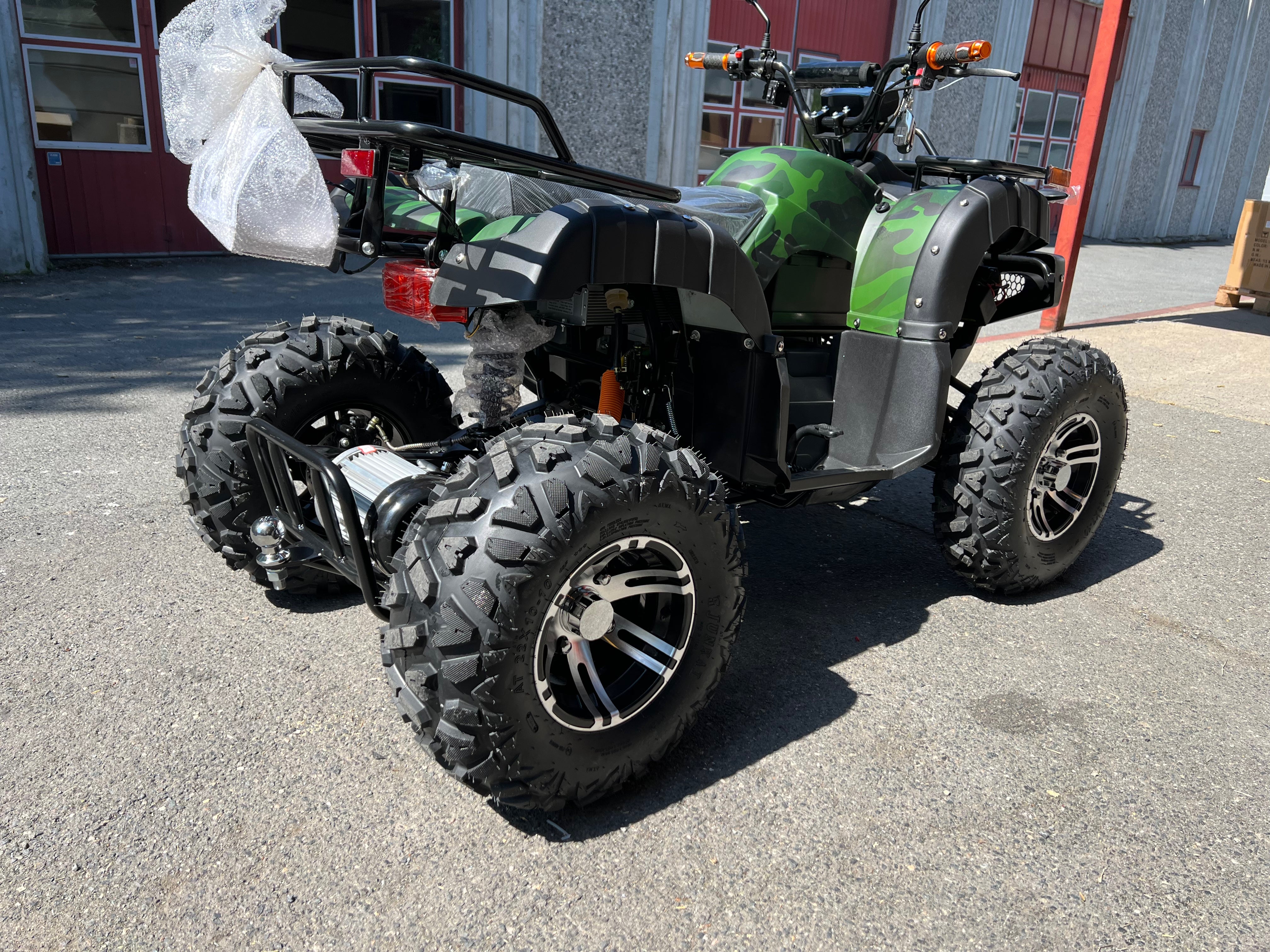 3000W Farmer 72V m/vinsj og hengerfeste - matt grønn camu
