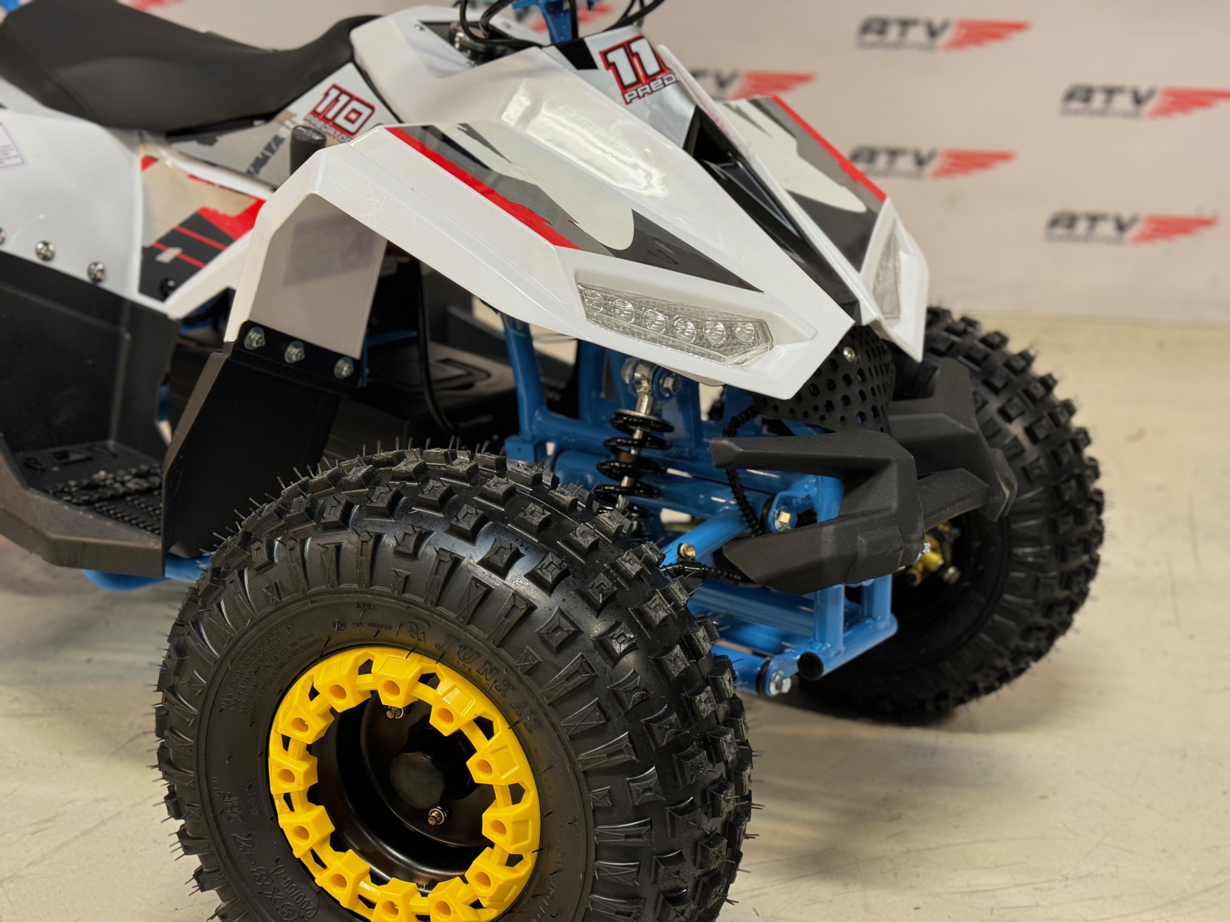 1200W Electric Blue - stor og svært solid bygget barne ATV - 48V m/diff., mekanisk høy/lav gir, 3 effektrinn m.m.
