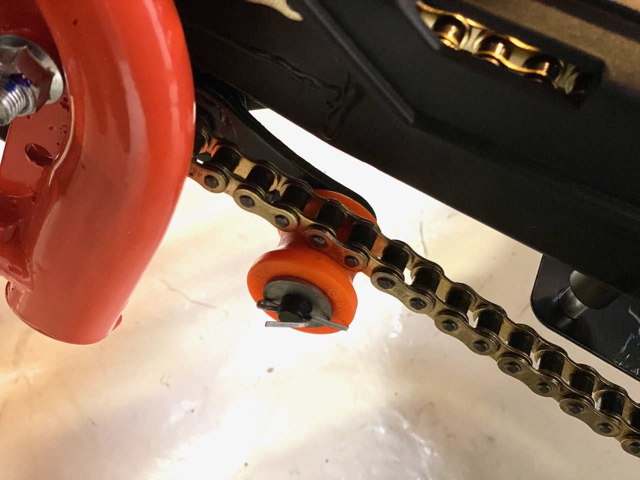 125 cc Stor barnemodell/ungdomsmodell 3+1 med  hengerkule, bagasjebrett og LED lys - SORT